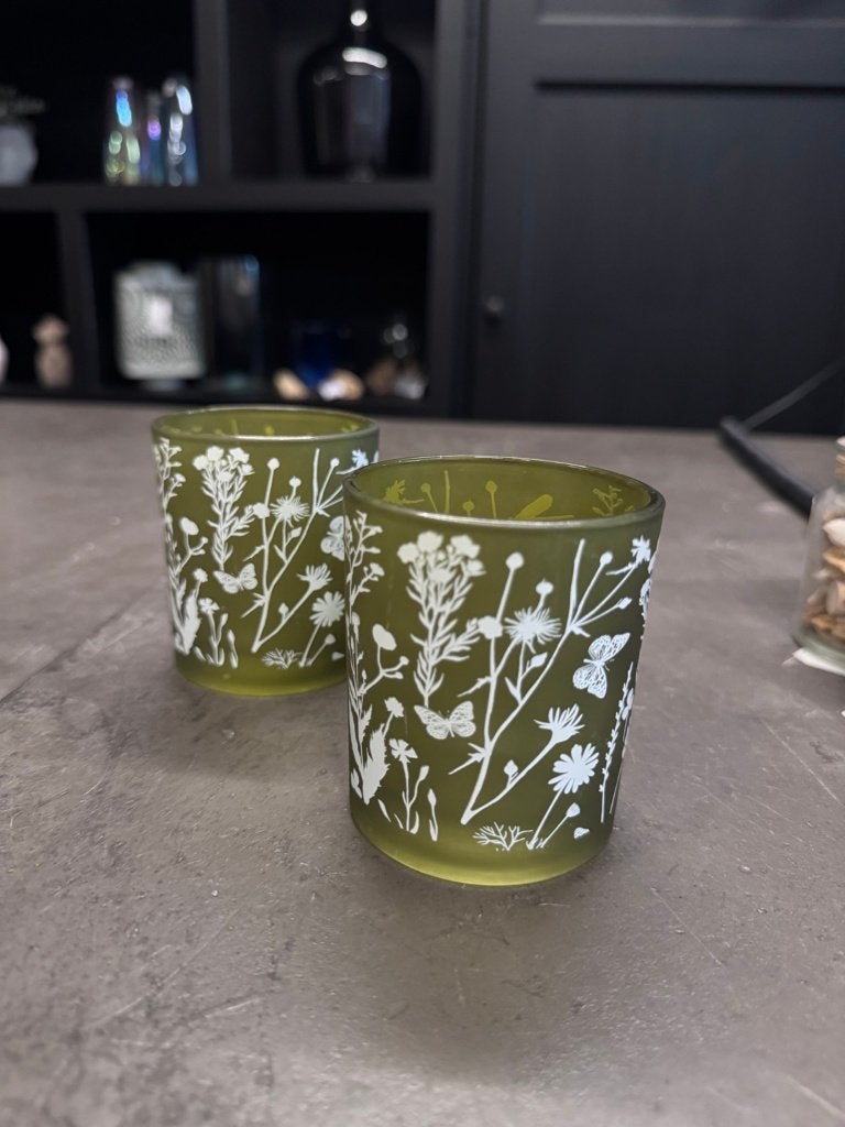 Groene glazen theelichthouder met bloemen en vlinders, Ophalen, Waxinelichthouder, Groen, Glas