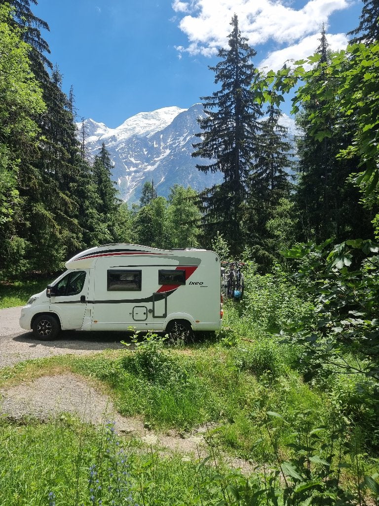 Büstner Ixeo time it 590 weinig km, bomvol, ruimtewonder, Ringverwarming, Fiat, Particulier, Bürstner