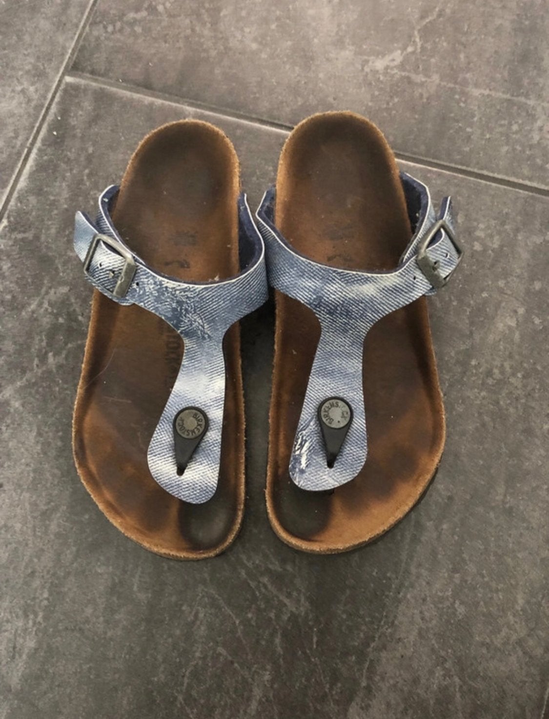 Birkenstock teenslippers jeanskleur maat 32, Gebruikt, Meisje, Overige typen, Ophalen of Verzenden