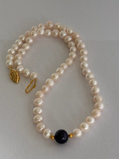 Bloedmooie Parel Ketting Witte en Zwarte parels   , Ophalen of Verzenden, Nieuw, Wit, Goud