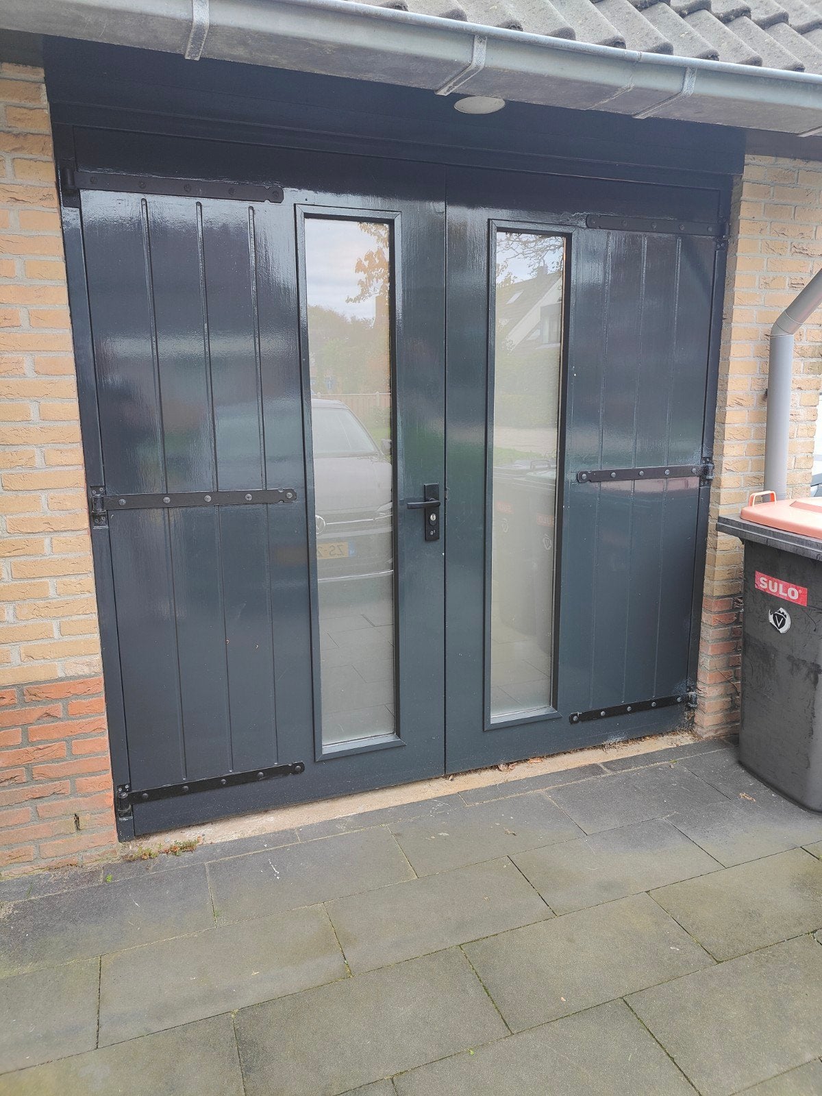 Houten Garagedeur met kozijn, Doe-het-zelf en Verbouw, Ophalen, Gebruikt, Garagedeur, Glas