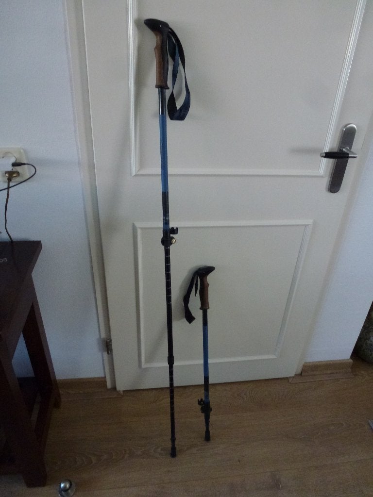 te koop verstelbare trekkingstokken met een kurken handvat., Ophalen of Verzenden, Zo goed als nieuw, Wandelstok
