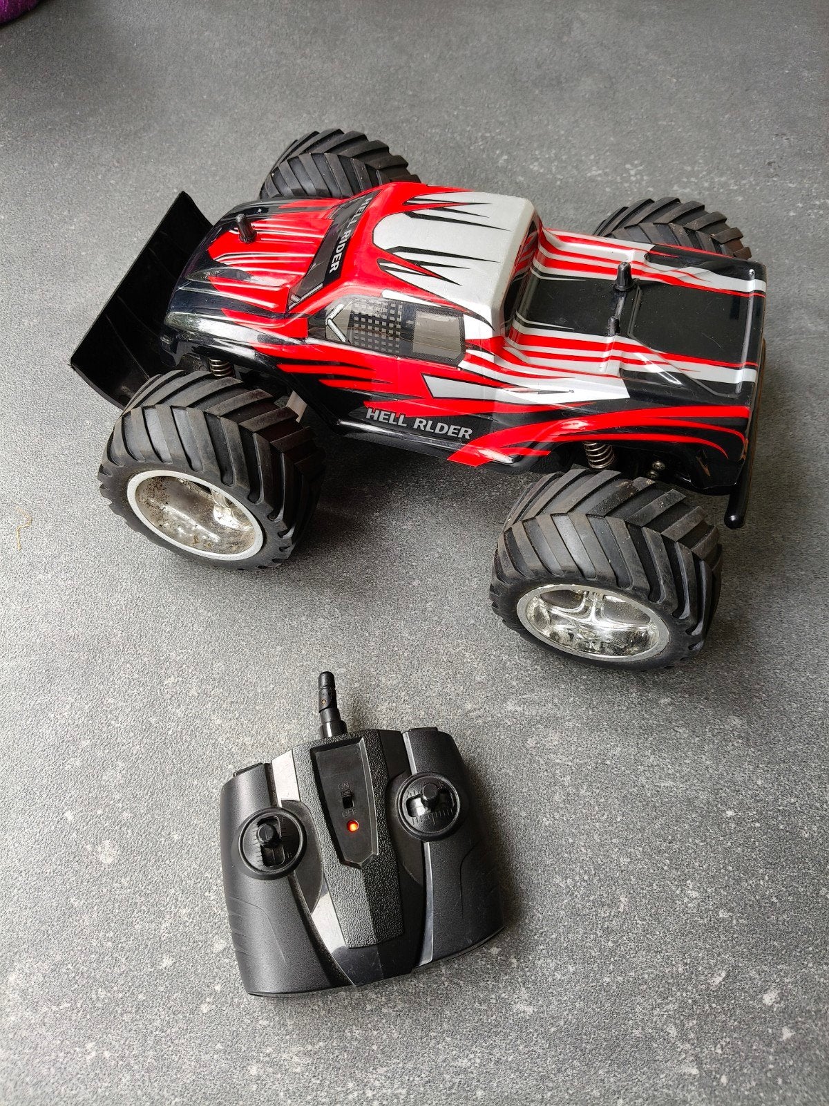 RC Monster Truck met afstandsbediening, Elektro, Gebruikt, Auto offroad, Ophalen of Verzenden