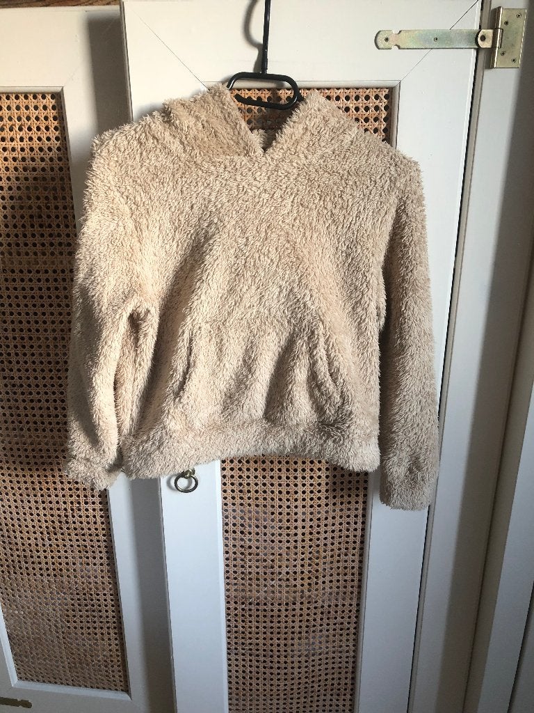 Teddy trui met muts beige (kind, maat 134), Kinderen en Baby's, Kinderkleding | Maat 134, Gebruikt, Meisje, Shein, Trui of Vest