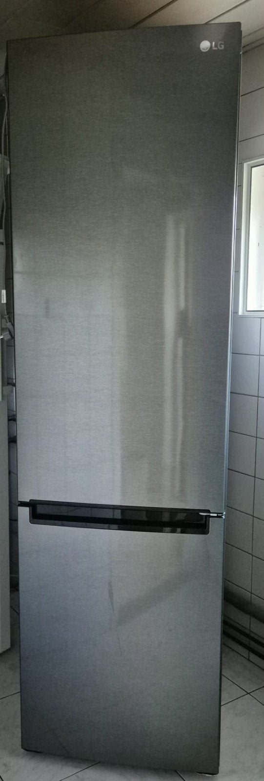LG GBP62DSSGR Total No Frost vrijstaande koelvriescombinatie, 200 liter of meer, Ophalen, Met aparte vriezer, 160 cm of meer