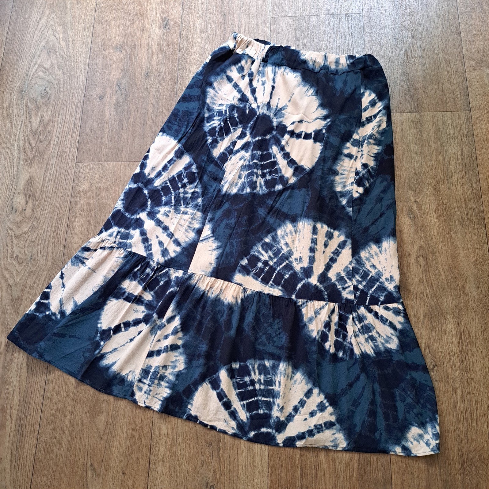 maxi rok tie dye  blauw creme mt. XL, Kleding | Dames, Rokken, Ophalen, Blauw, Maat 46/48 (XL) of groter, Promod