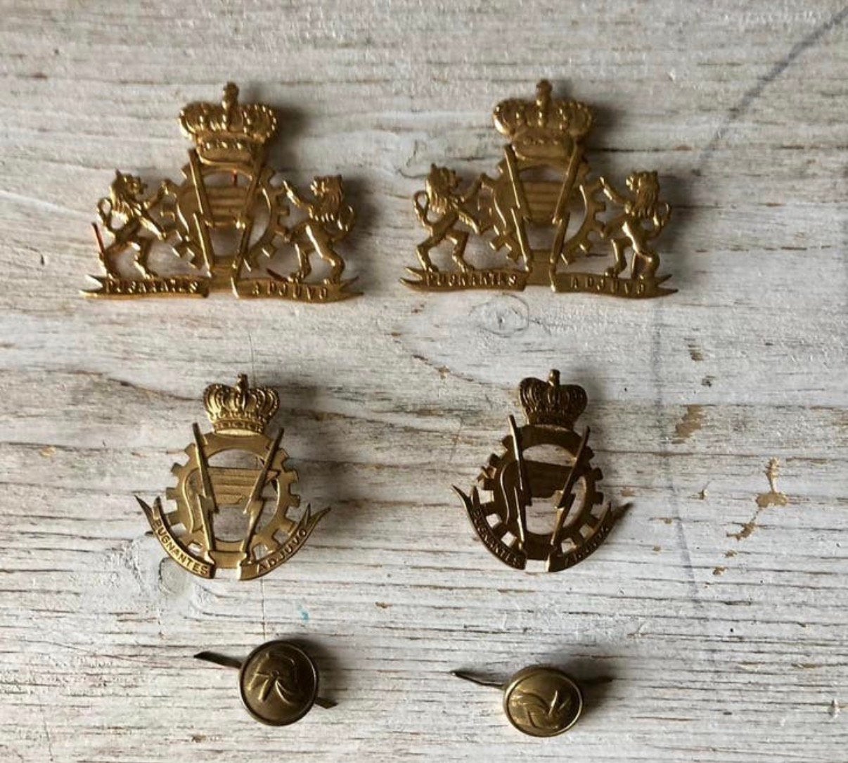 Belgische emblemen 6 stuks, Verzenden, Landmacht, Overige gebieden, Embleem of Badge