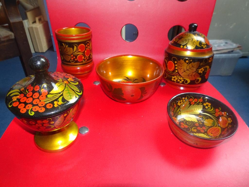 Handbeschilderde decoratie (Khokhloma stijl), Antiek en Kunst, Ophalen of Verzenden