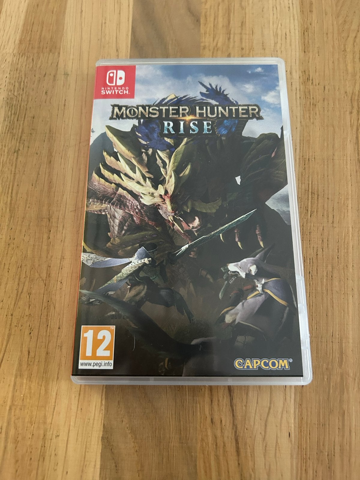 Monster Hunter Rise + bonus content, Spelcomputers en Games, Games | Nintendo Switch, Online, 1 speler, Ophalen of Verzenden, Zo goed als nieuw