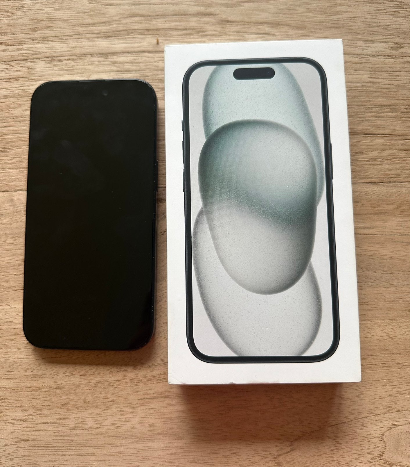 Iphone 15 - 265GB - Nette staat - E-sim, Telecommunicatie, Mobiele telefoons | Apple iPhone, Zo goed als nieuw, 256 GB, Zonder abonnement
