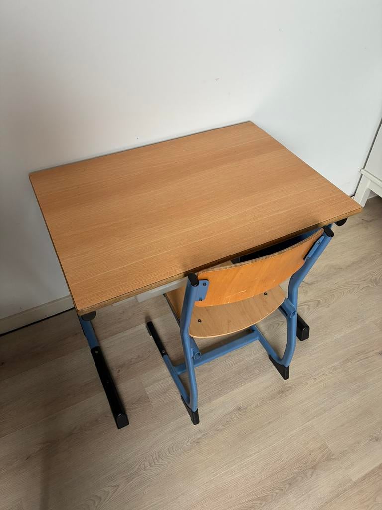 Kinderbureau - tafel en stoel - schoolsetje, Kinderen en Baby's, Kinderkamer | Tafels en Stoelen, Ophalen, Gebruikt, Tafel(s) en Stoel(en)