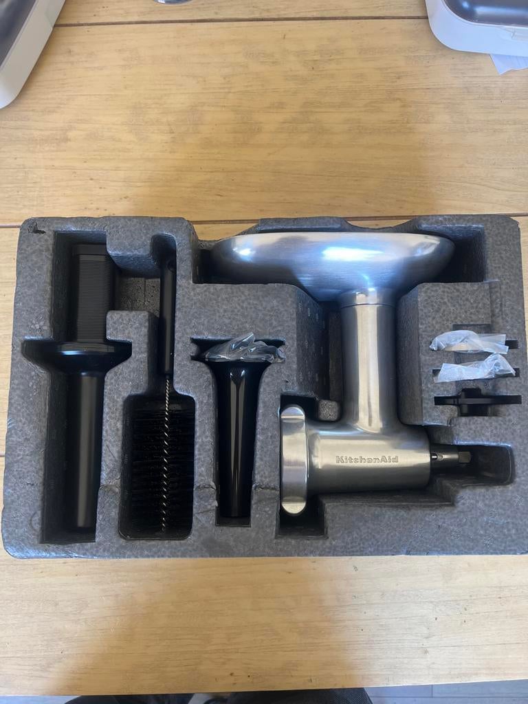 Nieuwe Kitchenaid vleesmolen RVS, Overige typen, Ophalen of Verzenden, Metaal, Overige merken