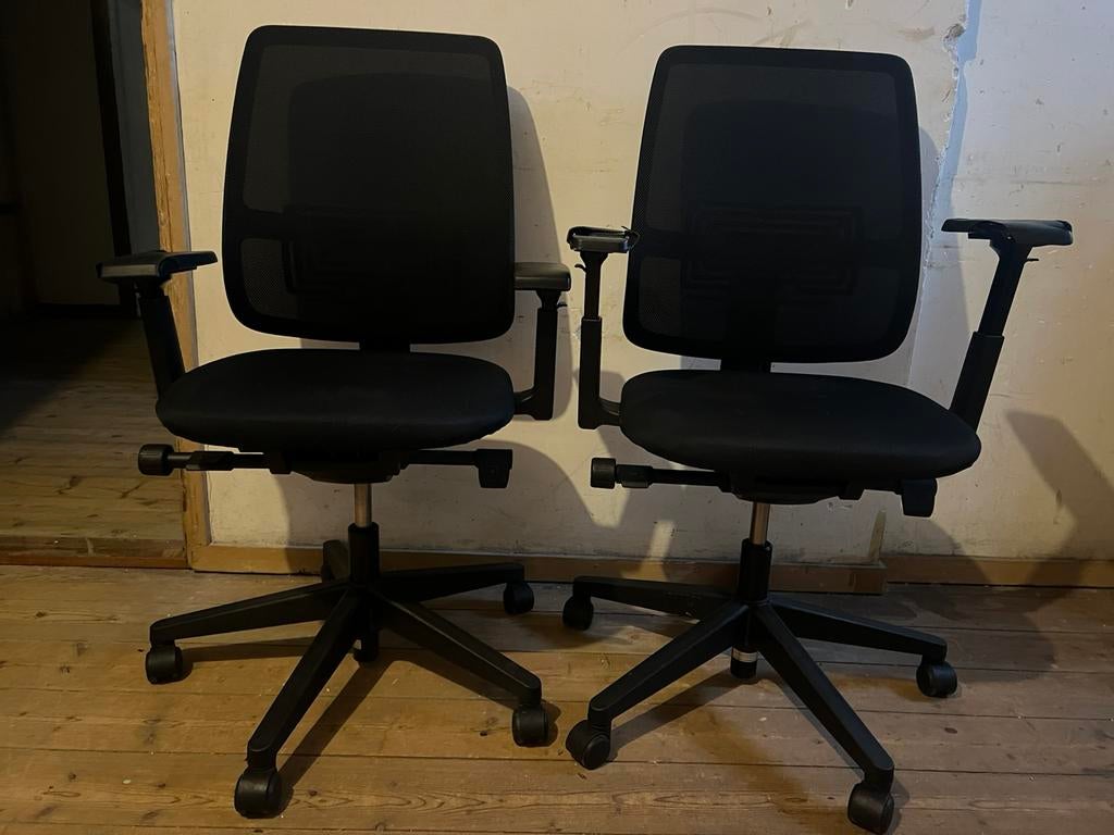 2 zwarte Haworth bureaustoelen, Ophalen, Gebruikt, Zwart, Bureaustoel