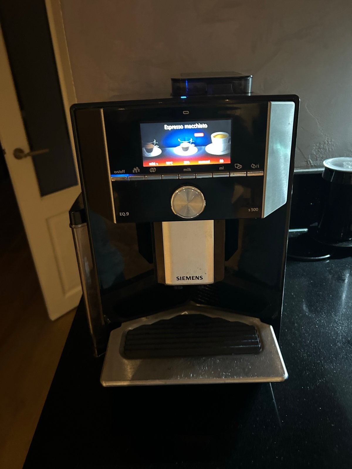 Siemens EQ.9 S500 volautomatische espressomachine, Ophalen, Afneembaar waterreservoir, Gebruikt, Espresso apparaat