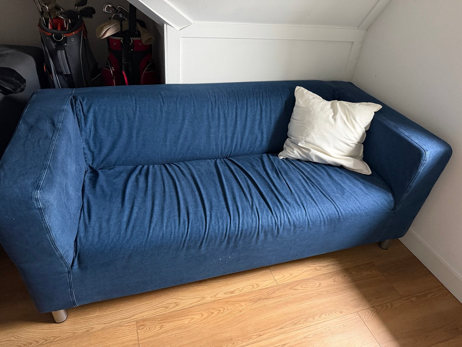 IKEA bank 2 jaar oud, spijkerstof bekleding, zo goed als nie, Ophalen, 150 tot 200 cm, Tweepersoons, Zo goed als nieuw