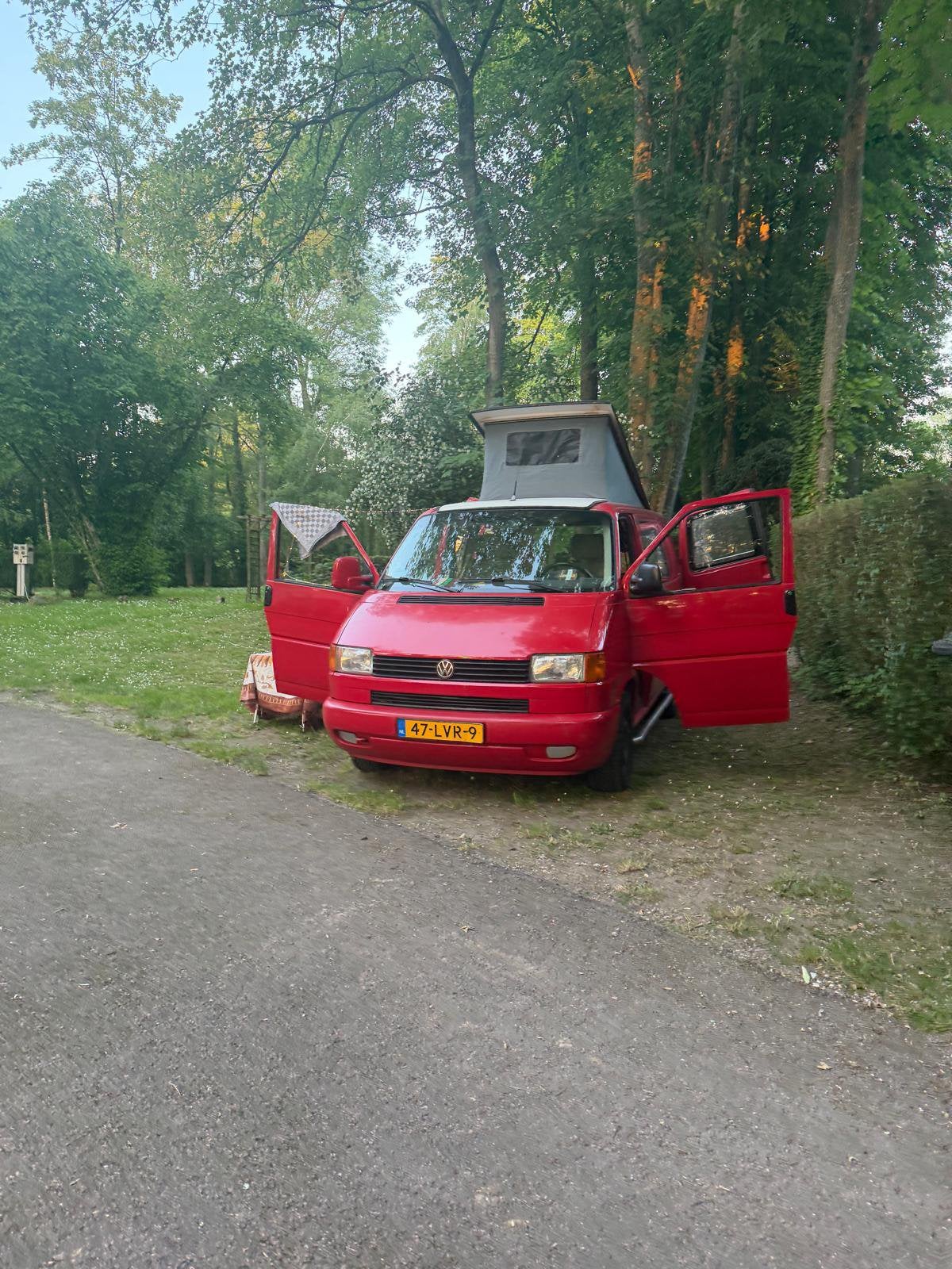 VW T4 Camper met hefdak - Klaar voor avontuur!, Audio installatie, Volkswagen, Particulier, 4 tot 5 meter