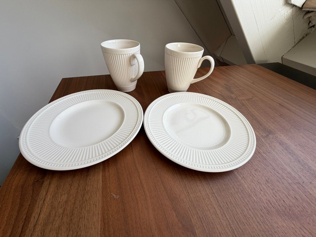 Twee koffiekopjes met bijpassende schotels Villeroy & Boch, Villeroy & Boch, Vintage, Ophalen of Verzenden, Zo goed als nieuw