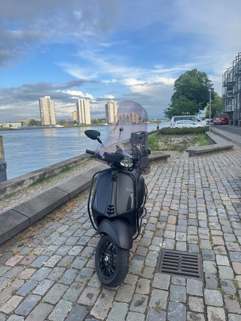 Vespa Sprint 2017 50cc, Ophalen, Vespa S, Zo goed als nieuw, Benzine
