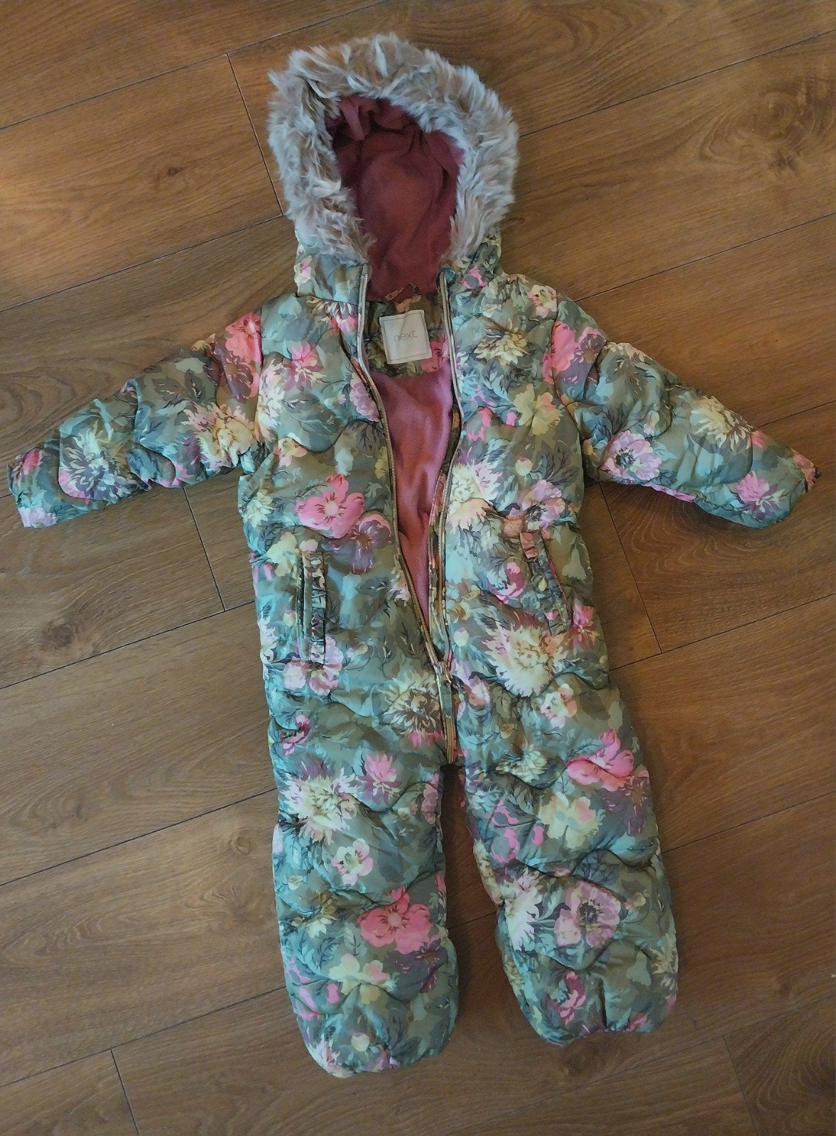Geweldig skipak van het merk Next, maat 98 voor een meisje!, Kinderen en Baby's, Overige typen, Meisje, Ophalen of Verzenden, Zo goed als nieuw