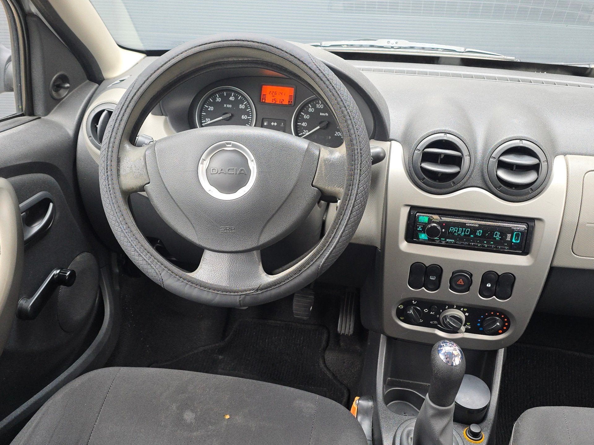 Dacia Sandero 1.6 Ambiance Airco |5DR |Apk, Auto's, Dacia, Voorwielaandrijving, 1011 kg, 4 cilinders, Startonderbreker