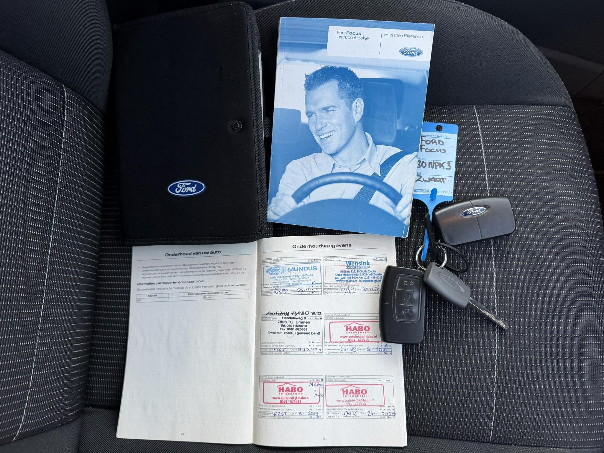 Foto 17 van Ford Focus 1.8 Titanium | Autom. Airco | Cruise Control | El