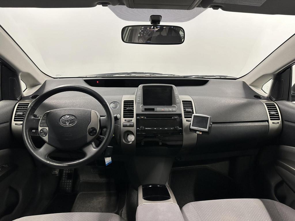 Toyota Prius 1.5 VVT-i Tech Edition NETTE AUTO !, Auto's, Toyota, Navigatiesysteem, 1497 cc, Gebruikt, 4 cilinders