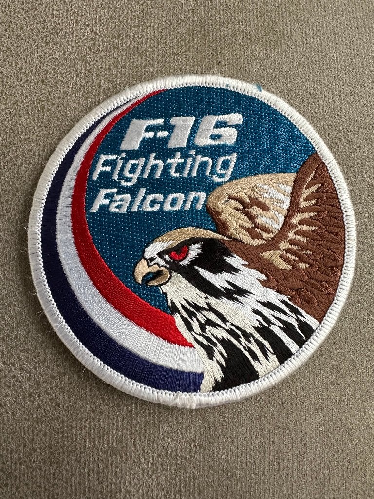 F-16 KLu patch, Ophalen of Verzenden, Gebruikt, Kaart, Foto of Prent