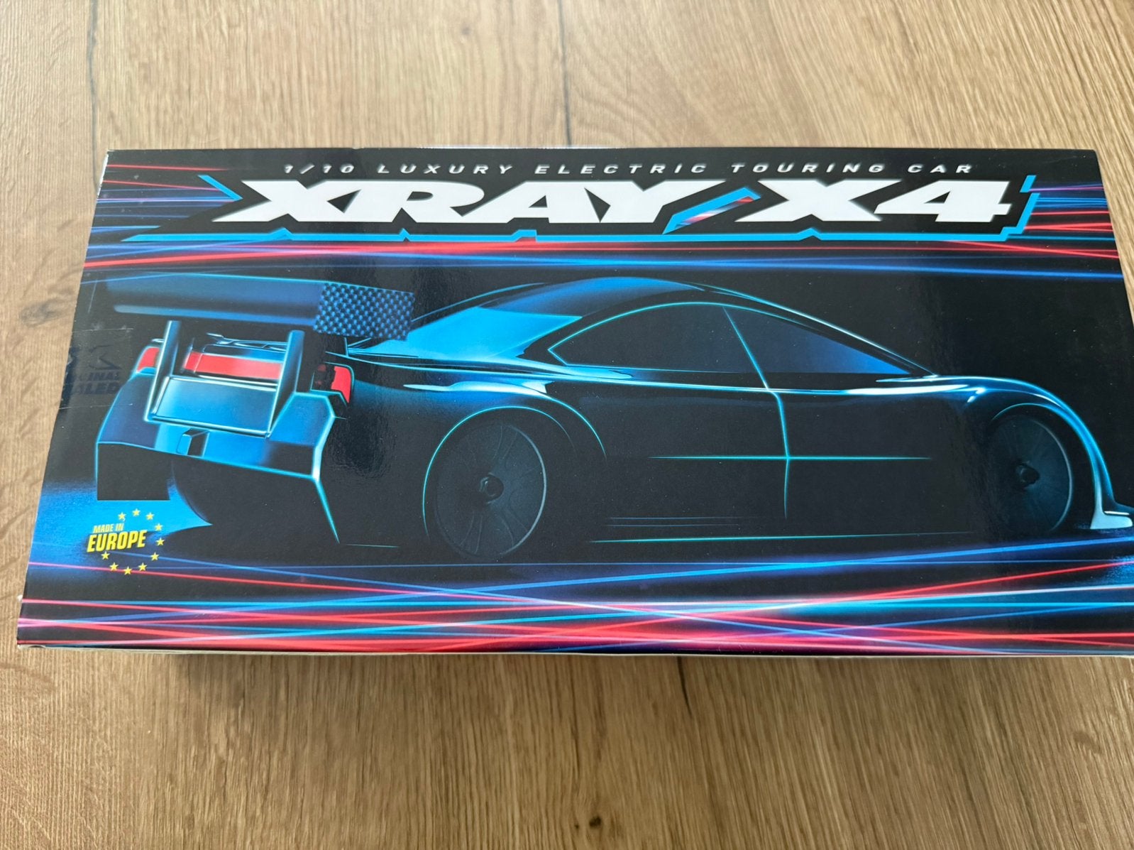 Xray x4 2026 ( helemaal nieuw, nog geseald in doos ), Ophalen, Zo goed als nieuw