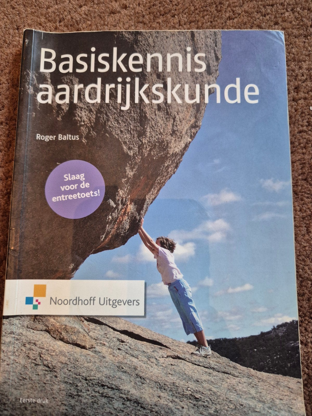 Basiskennis aardrijkskunde - Roger Baltus, Gelezen, Roger Baltus, Ophalen of Verzenden, Aardrijkskunde