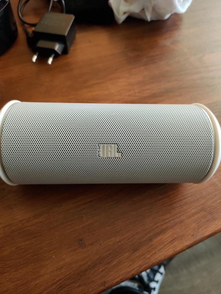 JBL Flip 2 Bluetooth Speaker - Wit, Audio, Tv en Foto, Luidsprekers, Gebruikt, JBL, Overige typen, Ophalen of Verzenden