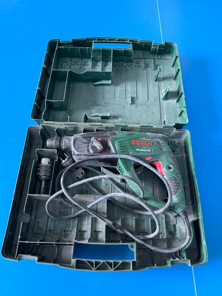 Bosch Boorhamer SDS met extra snelspanboorkop, Doe-het-zelf en Verbouw, Gereedschap | Boormachines, Ophalen, Boor- en/of Breekhamer