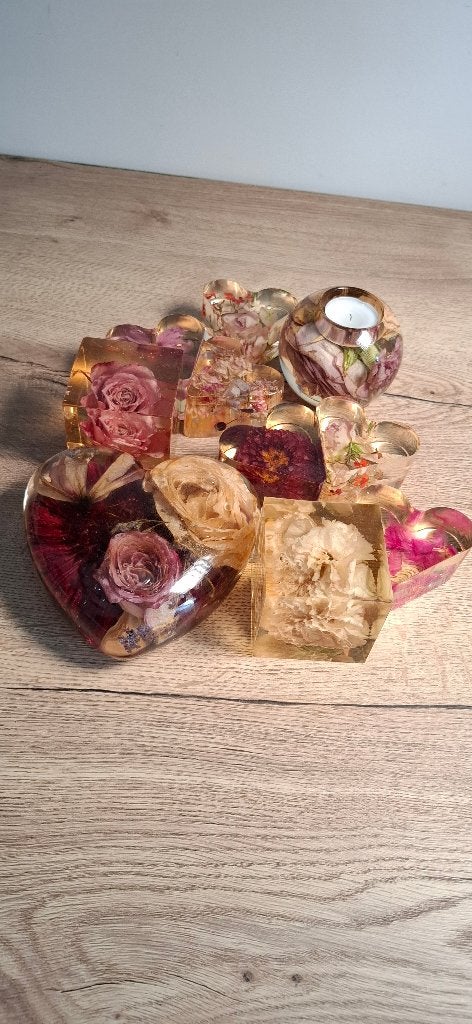 Lot resin decoratie met gedroogde bloemen 10 stuks, Gebruikt, Onbekend, Ophalen of Verzenden, Onbekend