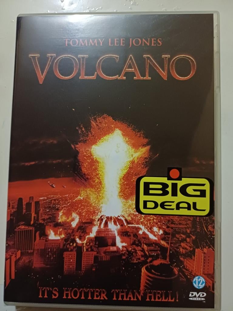 Volcano, Vanaf 12 jaar, Ophalen of Verzenden, Zo goed als nieuw