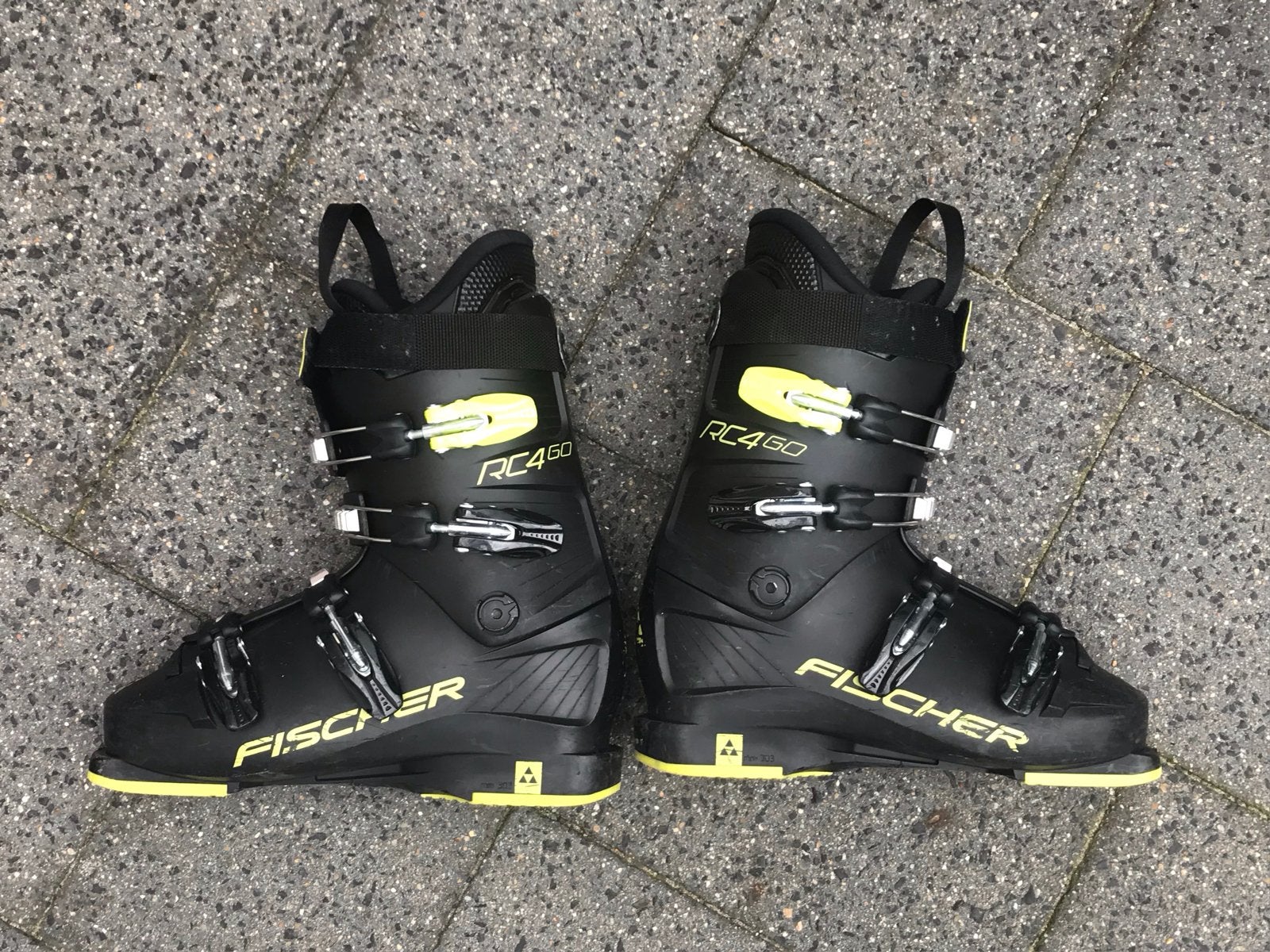 Fischer RC4 60 skischoenen - Maat 25,5, 100 tot 140 cm, Schoenen, Ophalen of Verzenden, Skiën