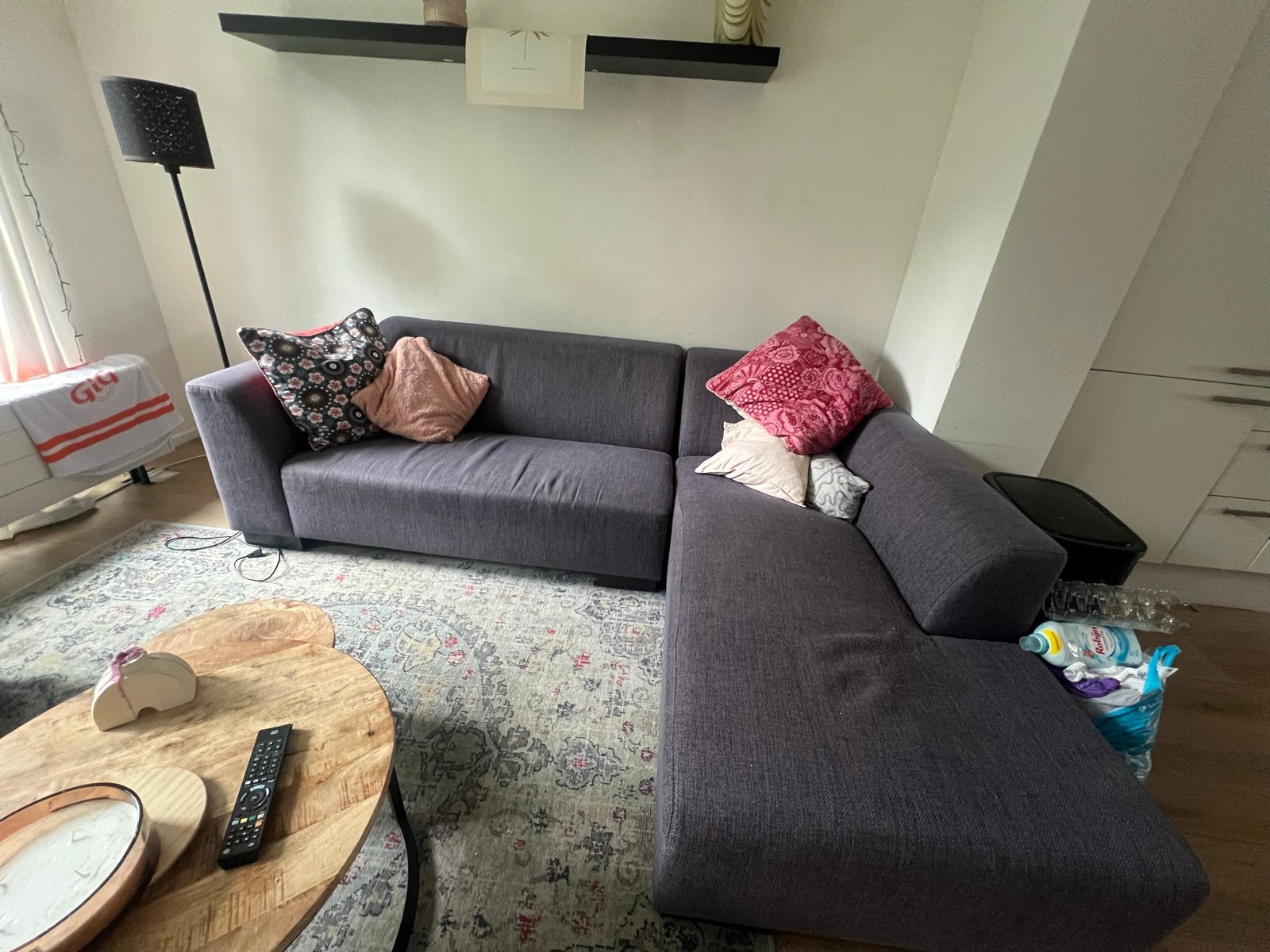 Comfortabele hoekbank gratis af te halen, Huis en Inrichting, Banken | Bankstellen, Ophalen, 250 tot 300 cm, Gebruikt, Hoekbank