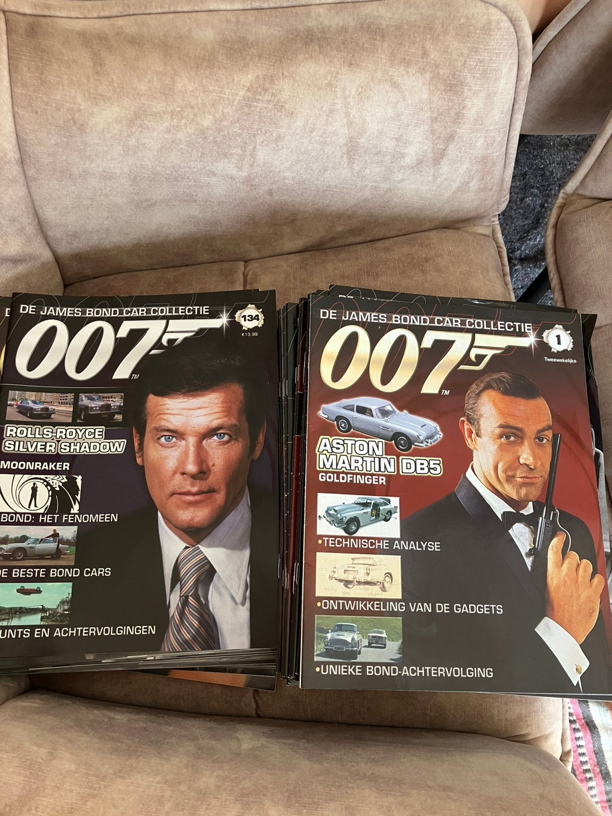 James bond collectie auto’s en tijdschriften t/m deel 134, Verzamelen, Ophalen, Zo goed als nieuw, Overige typen
