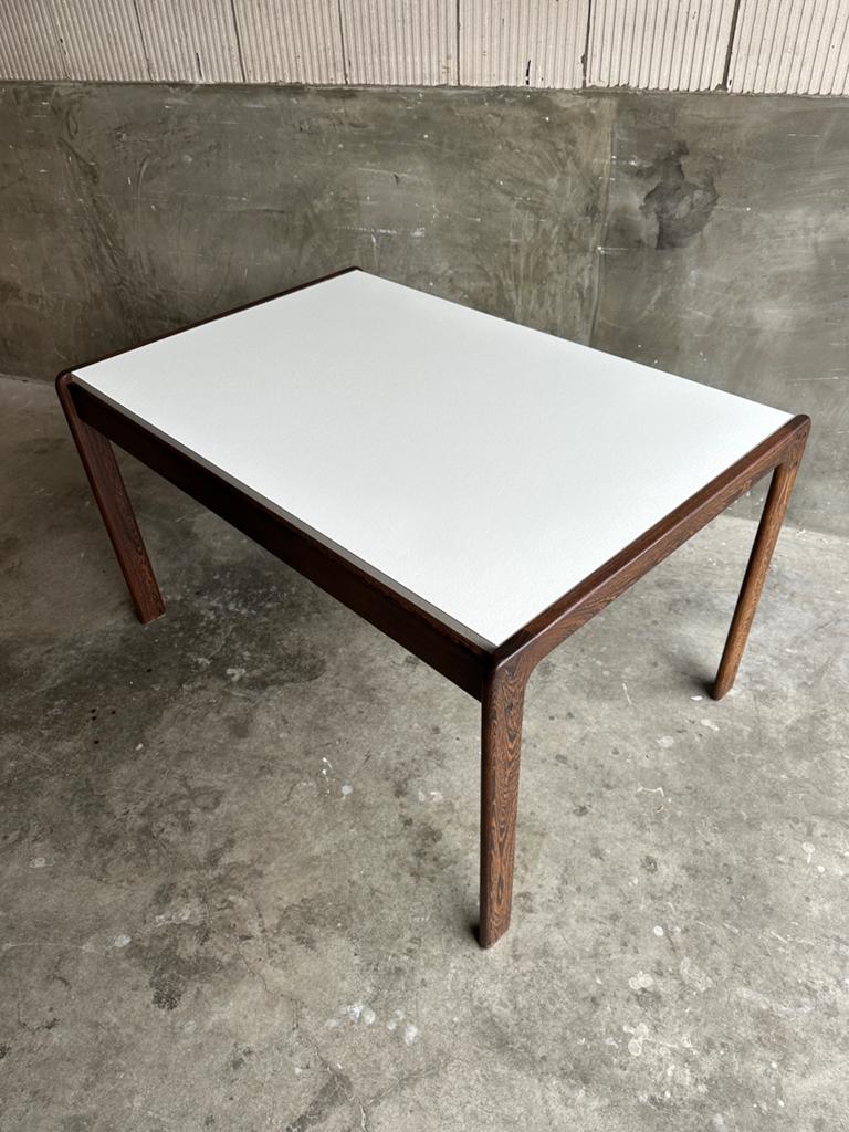 Vintage eettafel - massief wengé + wit blad - Pastoe stijl, Huis en Inrichting, Tafels | Eettafels, Zo goed als nieuw, 50 tot 100 cm