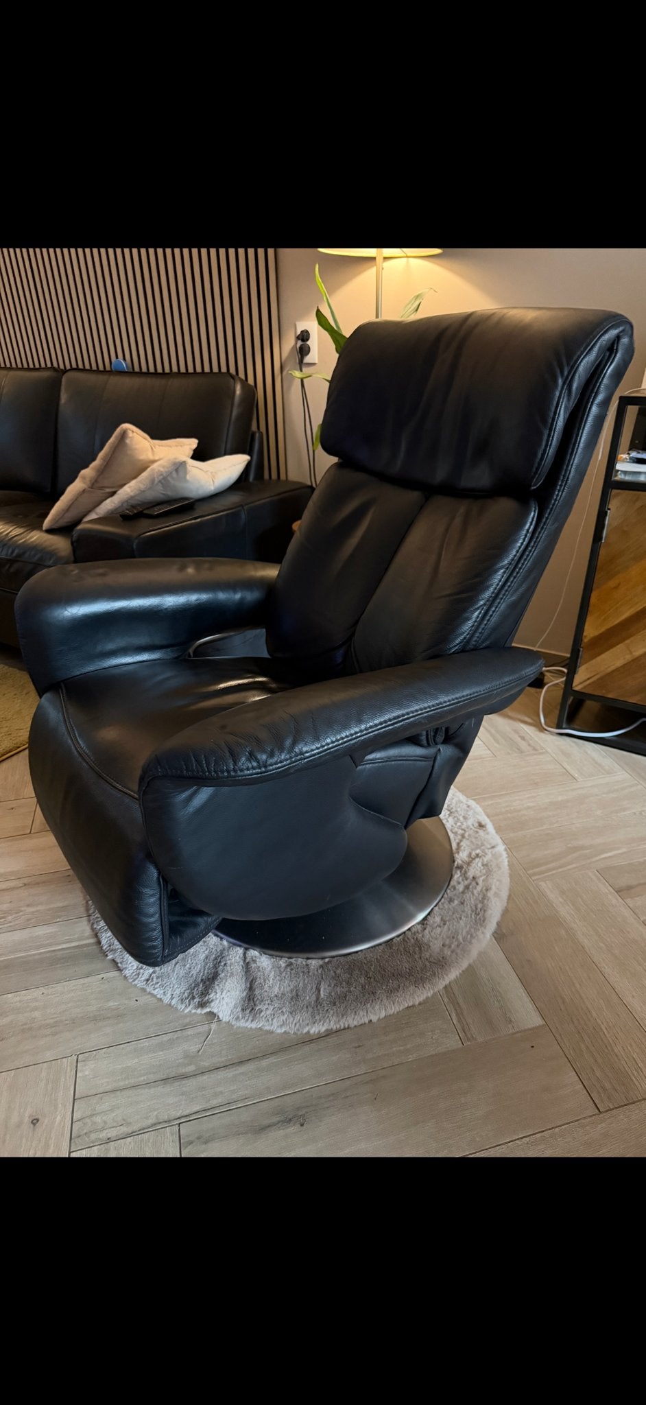 Leren relaxfauteuil Himolla met afstandsbediening, Ophalen, Gebruikt, Leer, 75 tot 100 cm