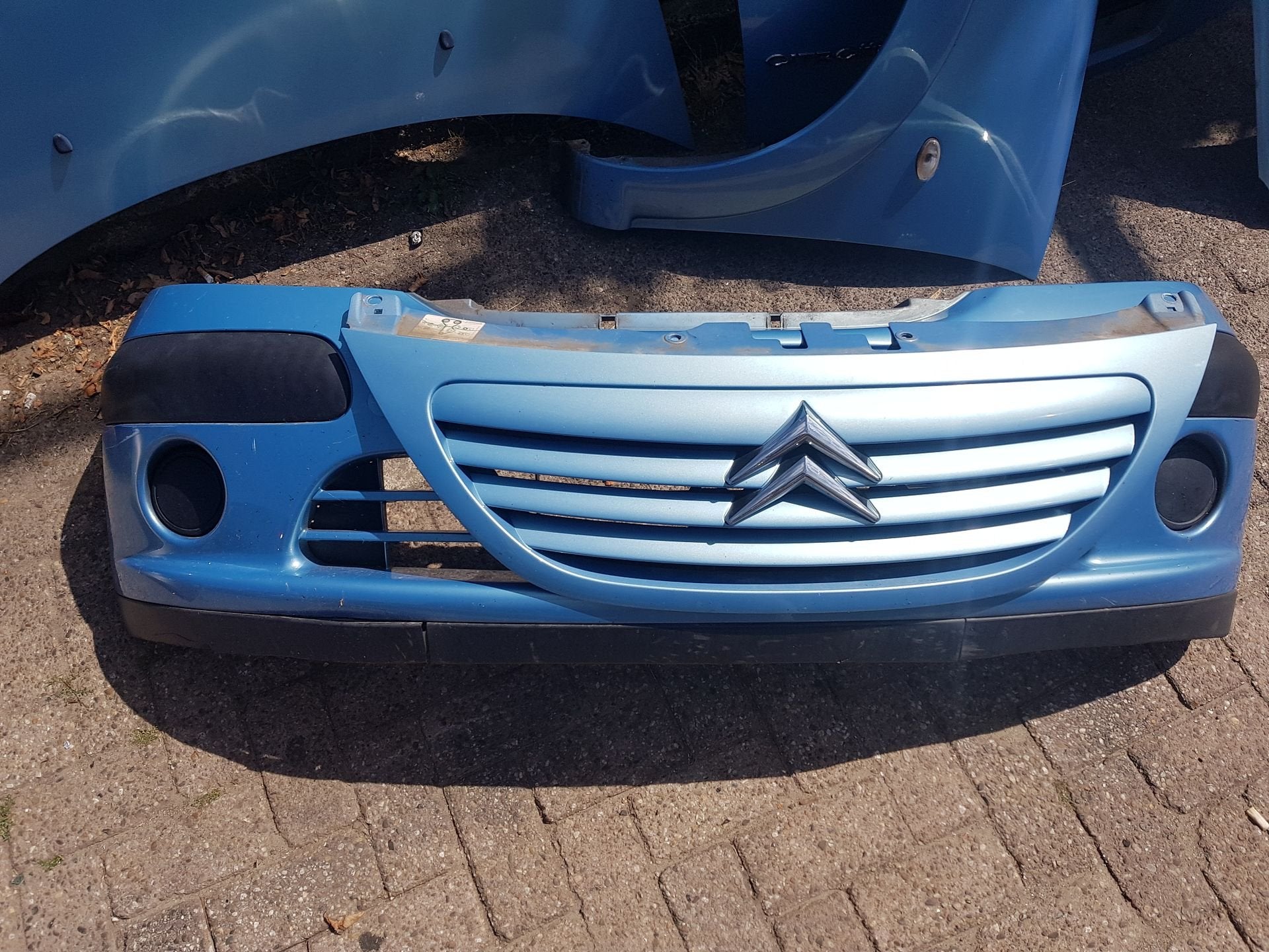 CITROËN C3 VOORBUMPER+GRILL BJ 2002 TOT 2007, Gebruikt, Voor, -, Ophalen of Verzenden