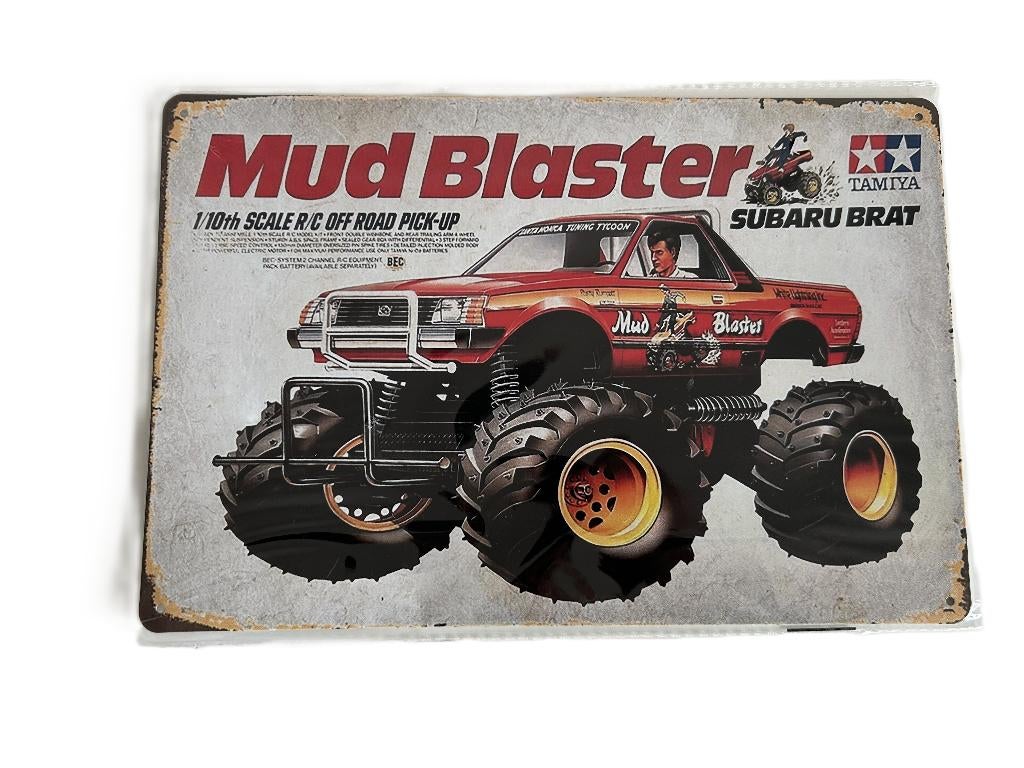 Tamiya Mud Blaster Subaru Brat metalen bord 20x30cm nieuw, Ophalen of Verzenden, Nieuw, Overige schalen, Auto onroad