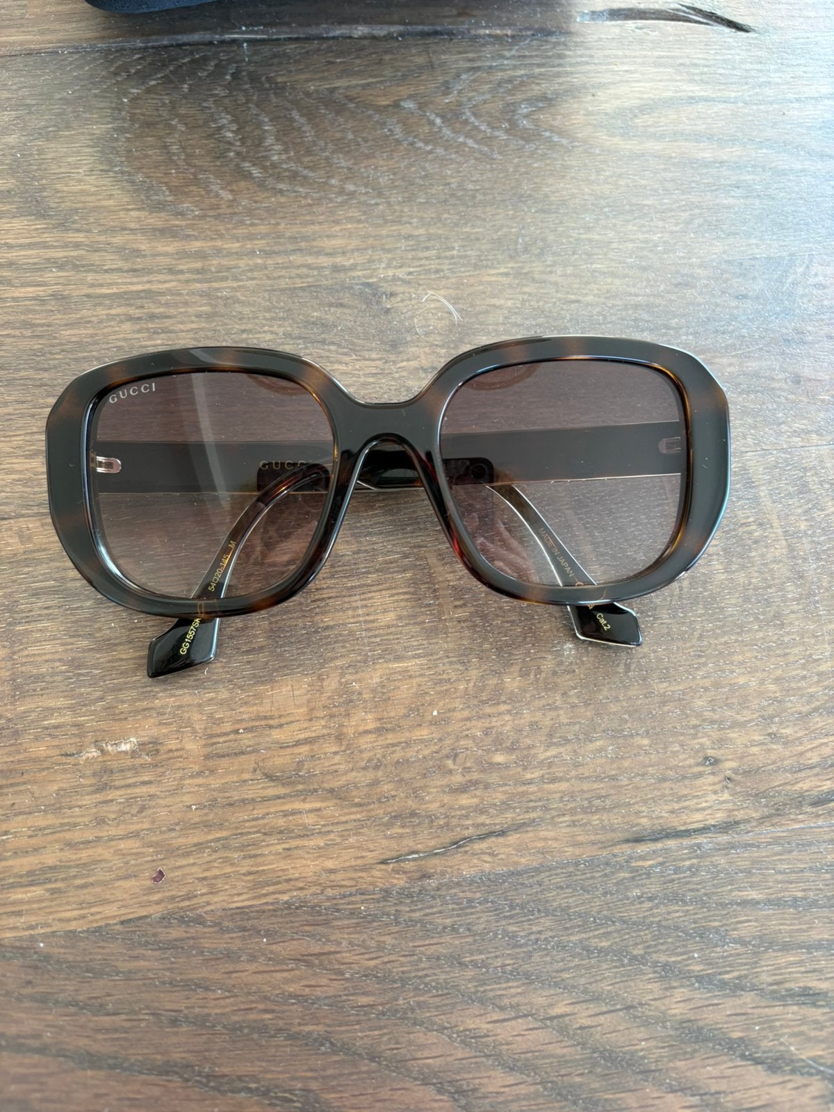 Gucci zonnebril, Sieraden, Tassen en Uiterlijk, Zonnebrillen en Brillen | Dames, Ophalen of Verzenden, Zo goed als nieuw, Bruin