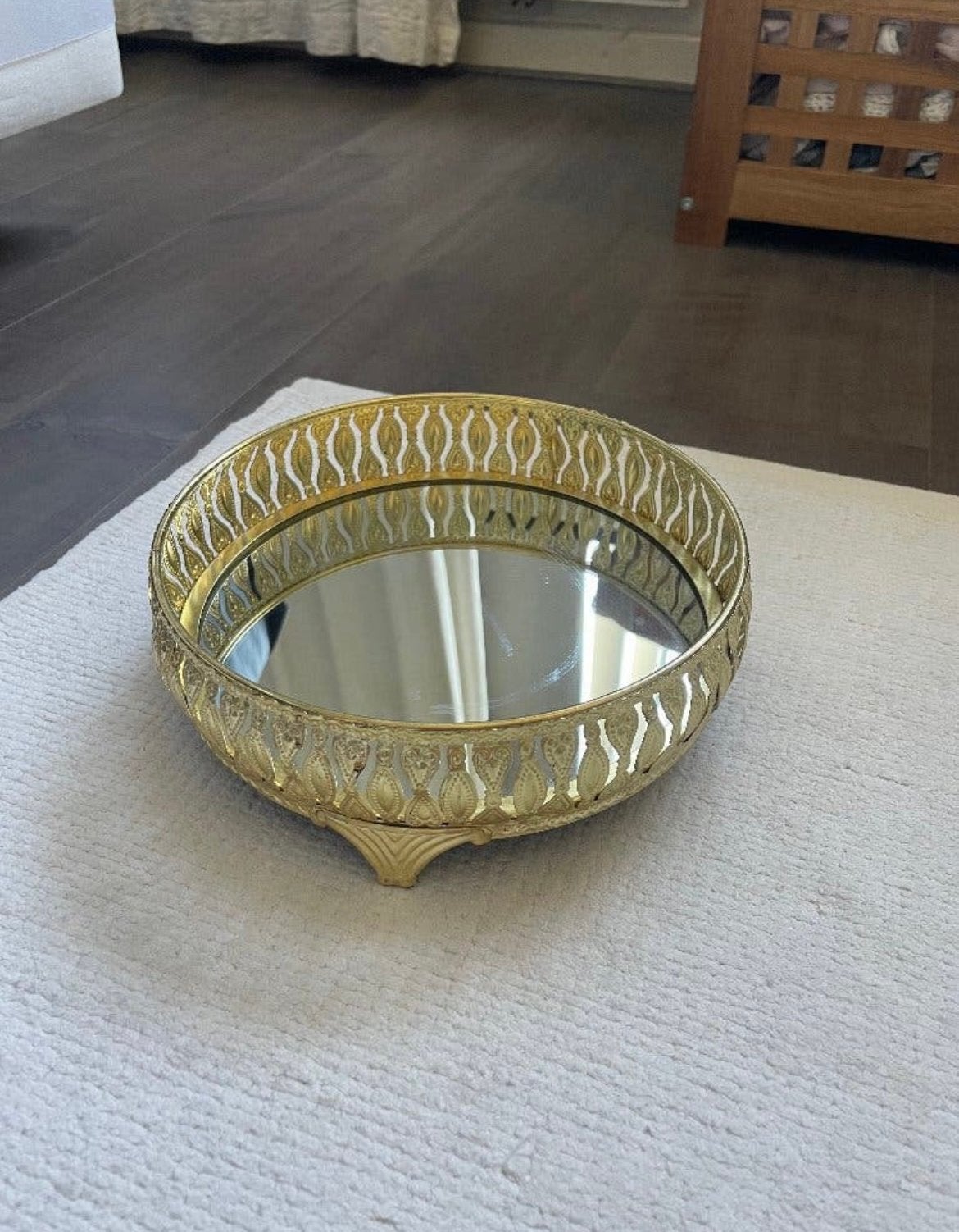 Gouden display schaal met spiegel, Ophalen of Verzenden, Zo goed als nieuw, Rond, Metaal