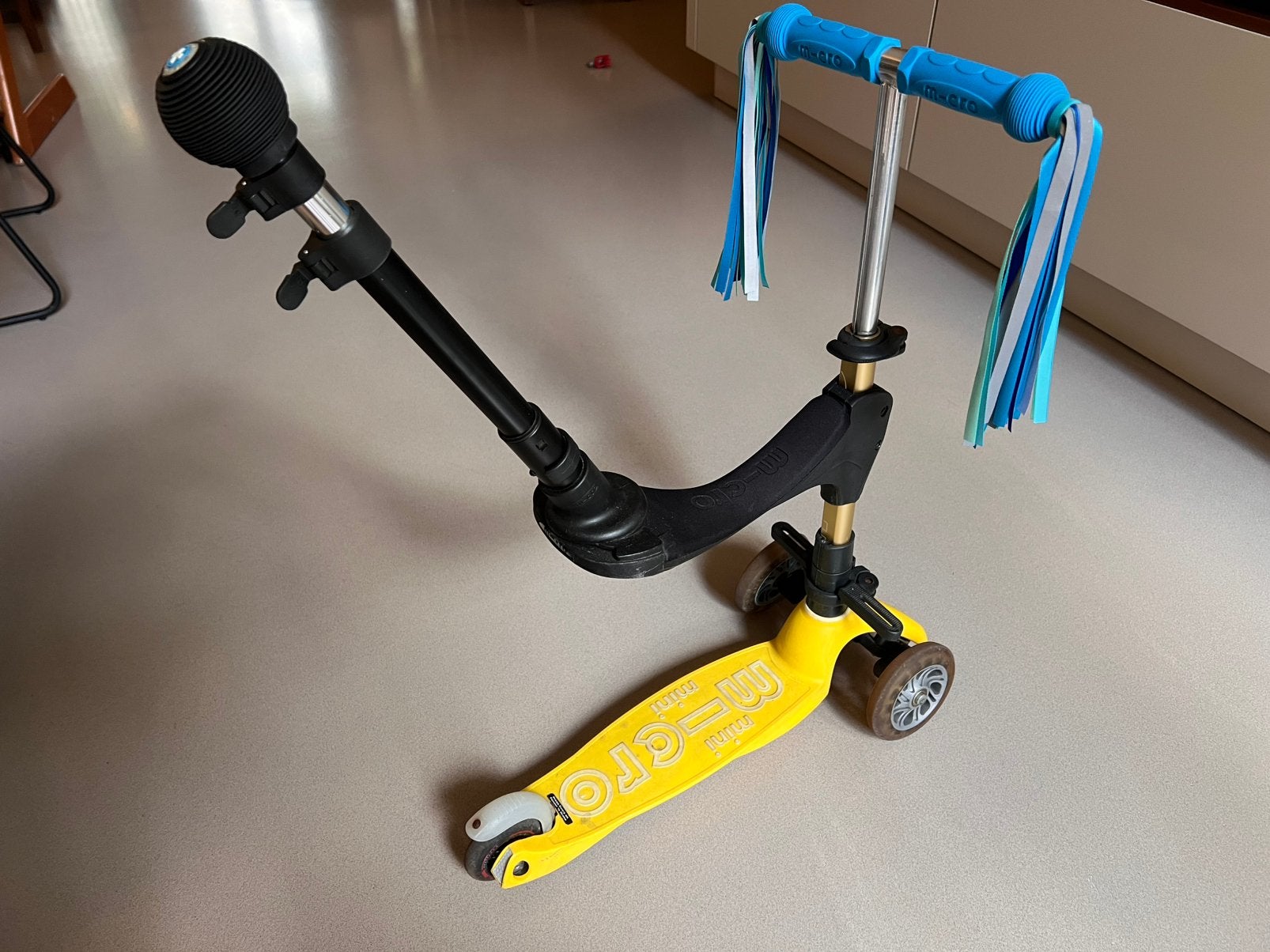 Deluxe zitje en duwstang Mini Micro Step, Ophalen, Zo goed als nieuw, Gewone step