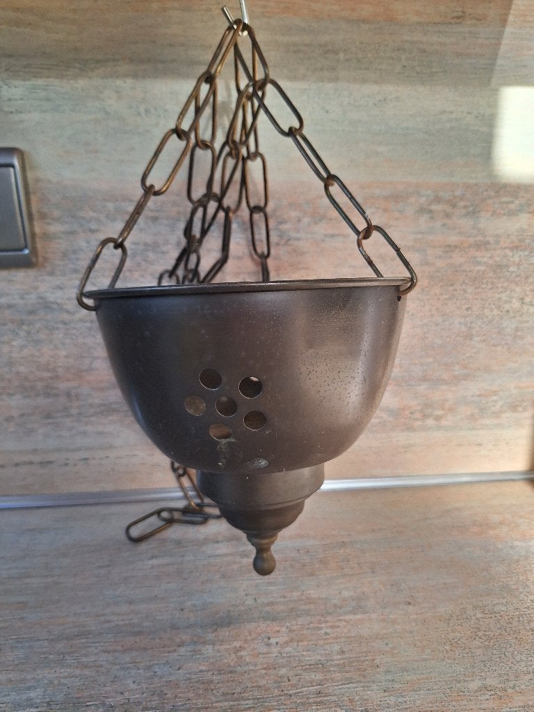 Oude koperen wierookbrander, Ophalen, Koper