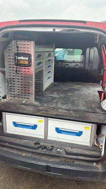 SORTIMO SET (1162) L211 B142 H113 €799, Ophalen, Zo goed als nieuw, Laaiin Bedrijfswagen Inrichtingen., Hank en Rhenoy