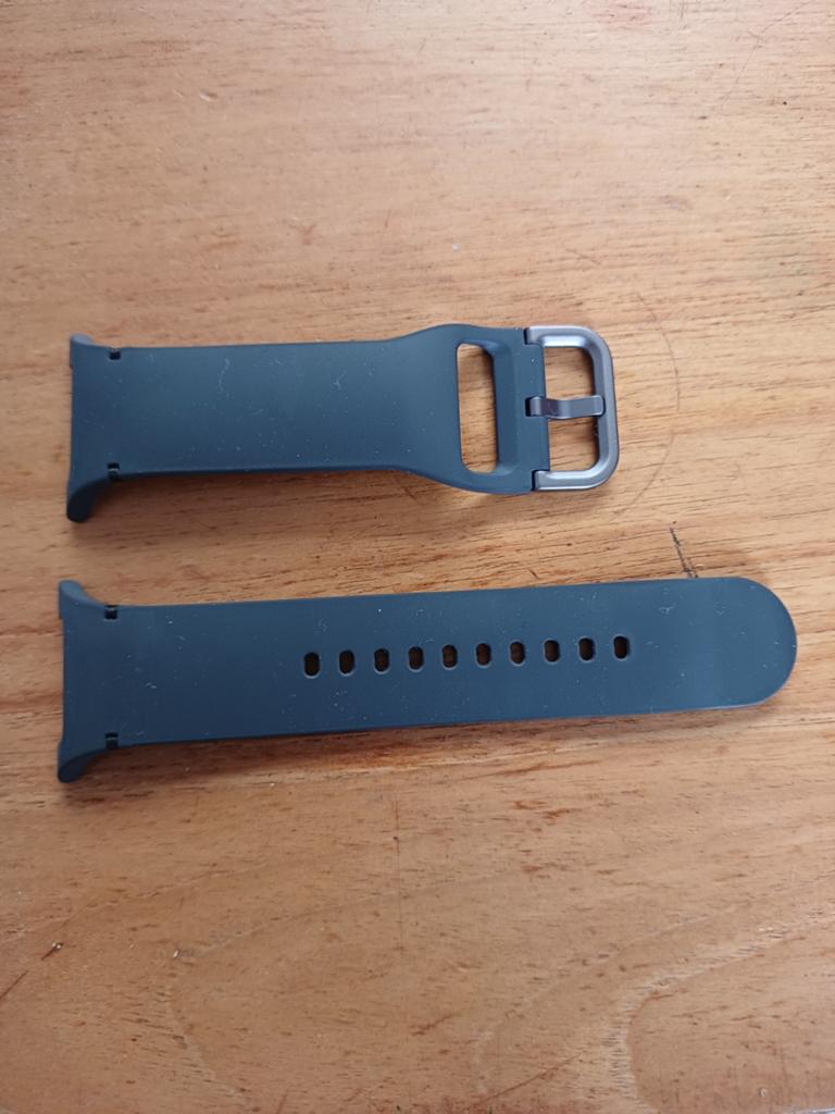 Siliconen bandje voor smartwatch - Donkergrijs, Ophalen of Verzenden, Zo goed als nieuw, Smartwatch (universeel), Bandje
