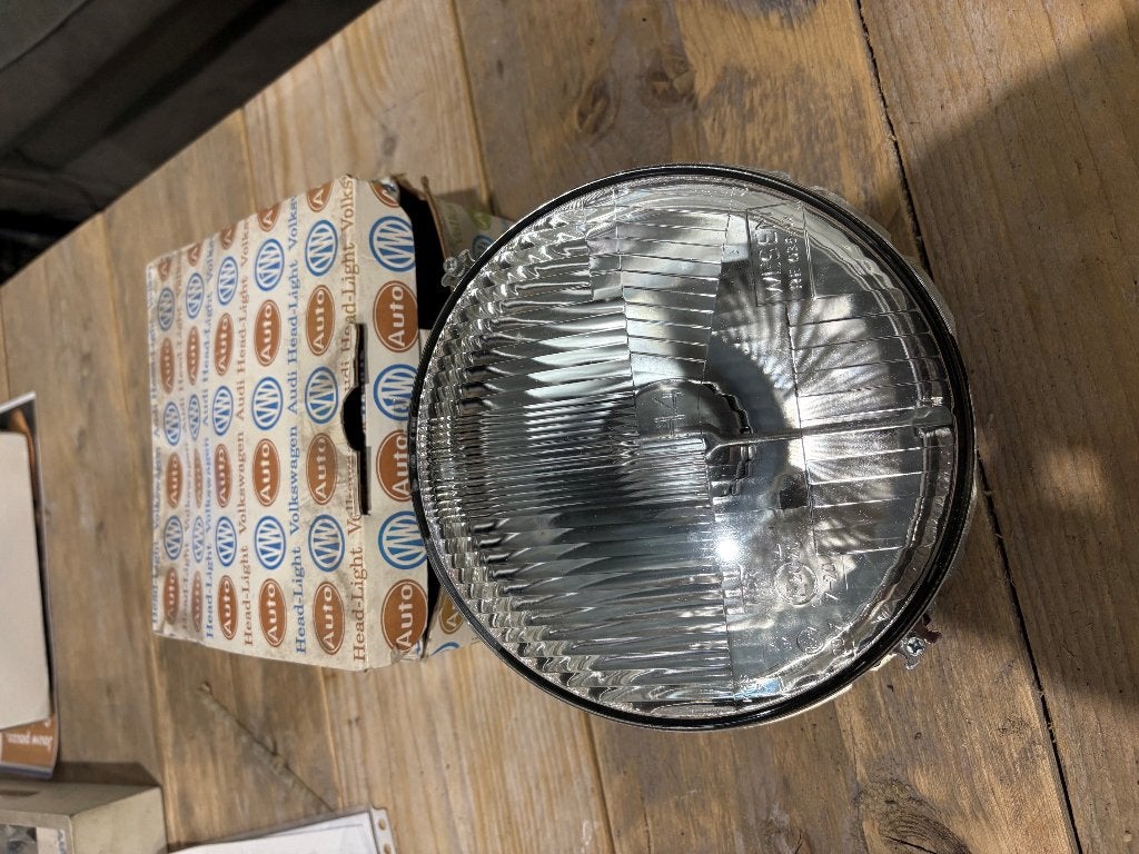 Origineel VW H4 koplamp Golf 1/caddy/Kever/LT NIEUW, Ophalen of Verzenden, Nieuw, Volkswagen