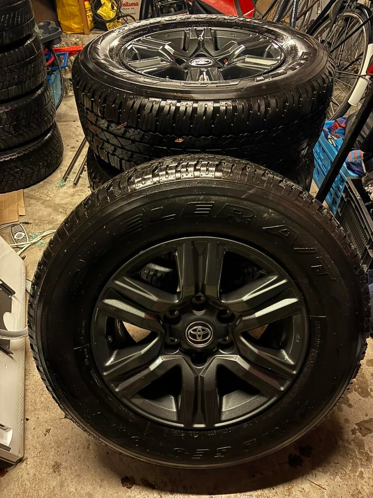 Originele Toyota Velgen met Bridgestone Dueler A/T banden, Ophalen, All Season