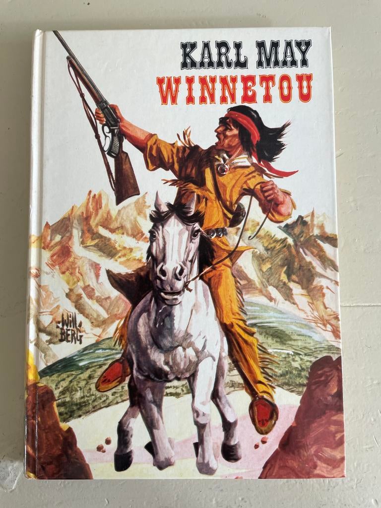 Winnetou door Karl May, Ophalen of Verzenden, Gelezen