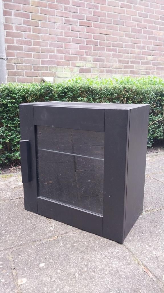 IKEA badkamer-/keukenbovenkastje met glazen plankje, Ophalen